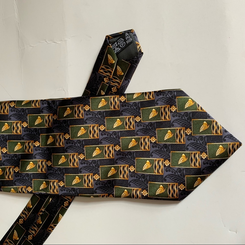 LANVIN PARIS  MEN'S  TIE 100% SILK